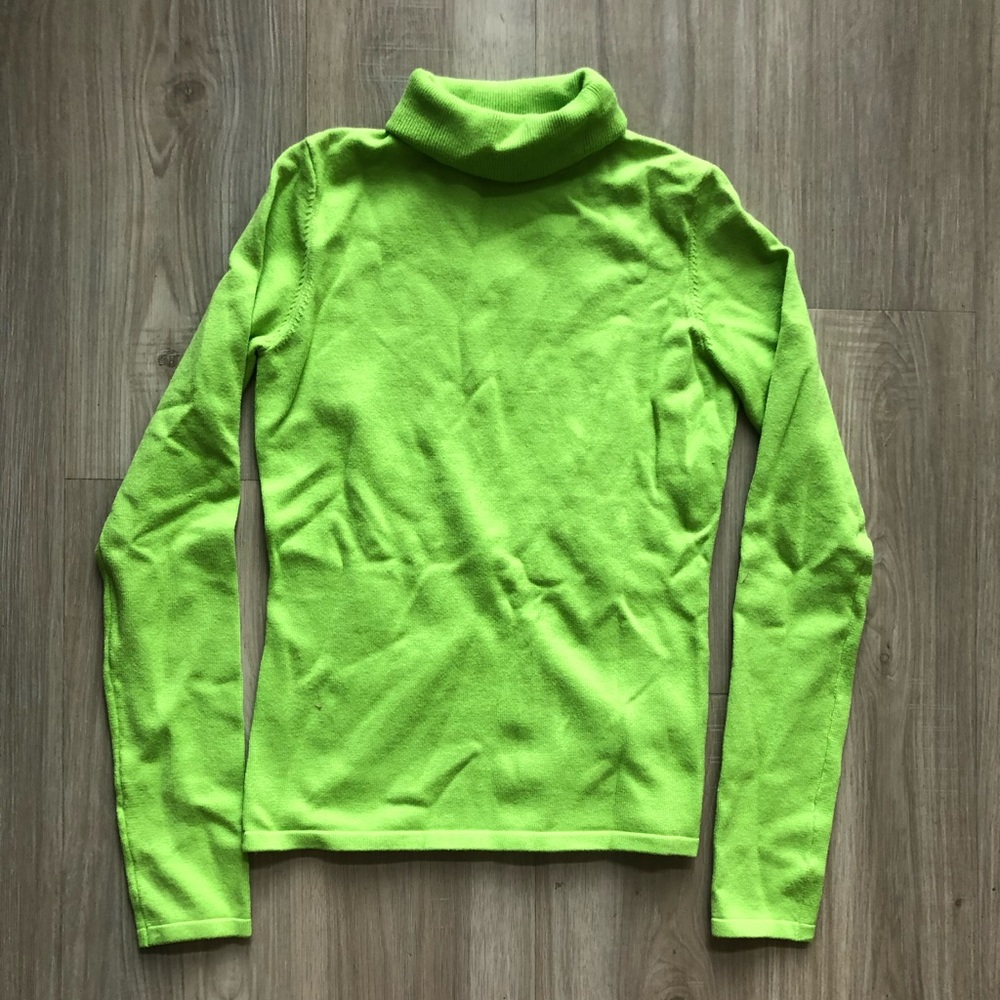 NWT Forever 21 Turtle Neck Sweater